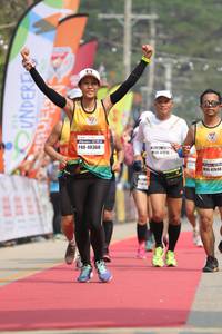 BIB: 40360, 47916, 47694
                            <button type="button" onclick="openModal(8234320)" class="btn btn-primary btn-sm float-right btn-popup" data-toggle="modal" data-target=".modal-high-quality">
                        <i class="fas fa-shopping-cart"></i> Add to Cart
                    </button>
                                            <button type="button" onclick="isThisMe(8234320, true)" class="btn btn-success btn-sm float-right btn-popup btn-isme hidden" data-toggle="tooltip" data-placement="bottom" title="นี่คือรูปของคุณใช่ไหม คลิกที่นี่เพื่อเอาเข้าอัลบั้ม">
                        <i class="fas fa-plus"></i> Add to album
                    </button>
                    <button type="button" onclick="isThisMe(8234320, false)" class="btn btn-warning btn-sm float-right btn-popup btn-isnotme hidden">
                        <i class="fas fa-ban"></i> Remove from album
                    </button>